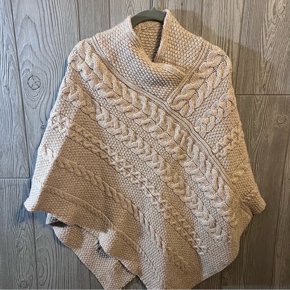 Aran Crafts Merino Wool Poncho NWT